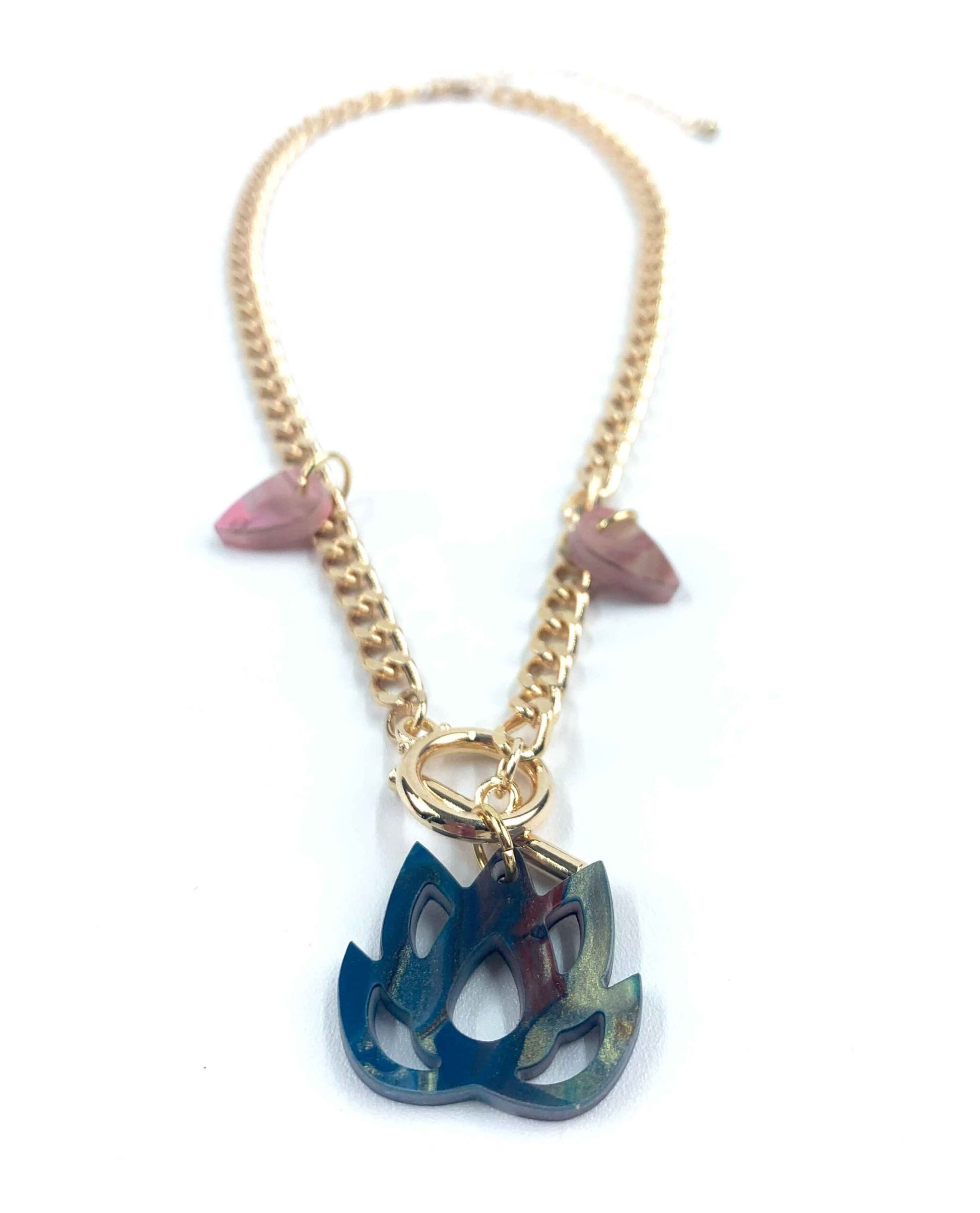 Collar FLORAL: un símbolo de fuerza y estilo en cada detalle-2